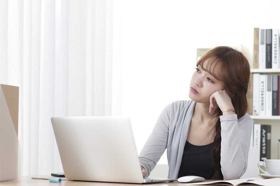 如果發(fā)現(xiàn)報價出錯，該如何挽回客戶？